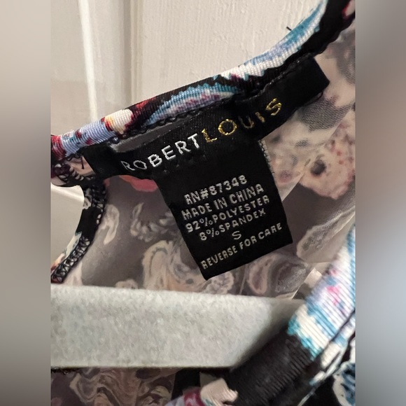 Size small black blue red paisley swirl cut out shoulder loose sleeves blouse - Picture 6 of 6